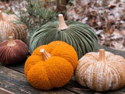 Pumpkin figurines: various types